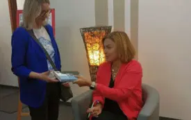 EWA WINNICKA. SPOTKANIE AUTORSKIE. PROJEKT "LUSTRO I OKNO Z REPORTAŻEM W WODZISŁAW ŚLĄSKI"