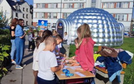 KOSMOS PRZED BIBLIOTEKĄ! MOBILNE PLANETARIUM. PROJEKT "NAUKA MIĘDZY SŁOWAMI"
