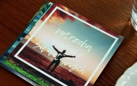NA WŁASNY UŻYTEK. WARSZTATY PSYCHOLOGICZNE DLA DOROSŁYCH. PROJEKT "LUSTRO I OKNO Z REPORTAŻEM W WODZISŁAW ŚLĄSKI"