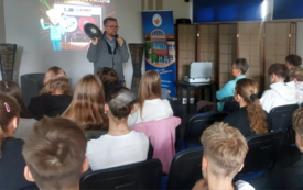 MARCIN KOZIOŁ. SZALONA HISTORIA KOMPUTER&Oacute;W I GIER KOMPUTEROWYCH. PROJEKT "NAUKA MIĘDZY SŁOWAMI"