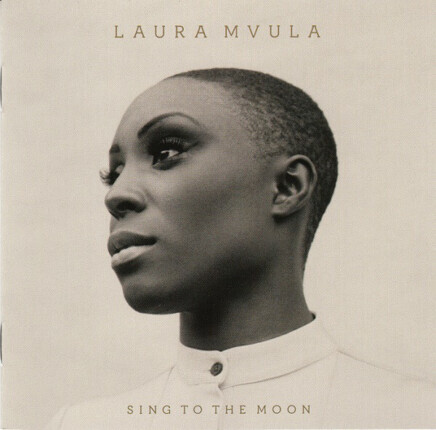 MVULA LAURA - Sing To The Moon. Okładka płyty