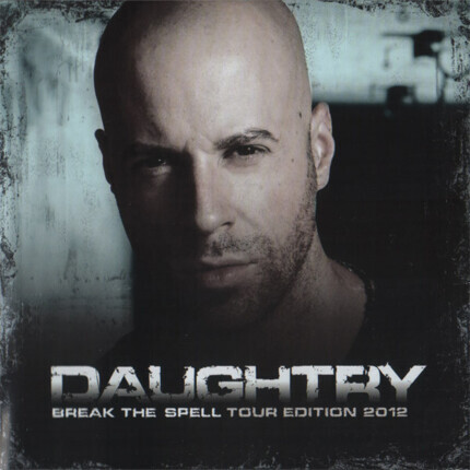 DAUGHTRY - Break The Spell Tour Edition 2012. Okładka płyty