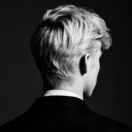 SIVAN TROYE- Bloom. Okładka płyty