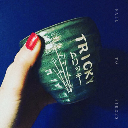 TRICKY - Fall To Pieces. Okładka płyty