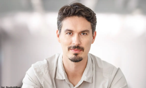 TOMASZ MICHNIEWICZ - AZJA I ORIENT. PROJEKT 'STACJA WODZISŁAW ŚLASKI, KIERUNEK ŚWIAT!' - 29 maja 2026, godz. 18.00