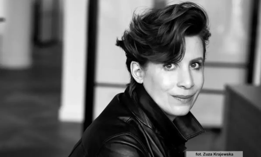JUSTYNA KOPIŃSKA. SPOTKANIE AUTORSKIE. PROJEKT 'LUSTRO I OKNO Z REPORTAŻEM W WODZISŁAW ŚLĄSKI' - 6 października 2026, godz. 17.00
